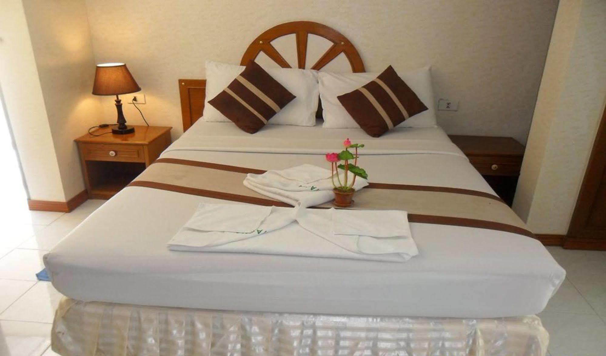 Natacha Hotel Ko Phi Phi Zewnętrze zdjęcie